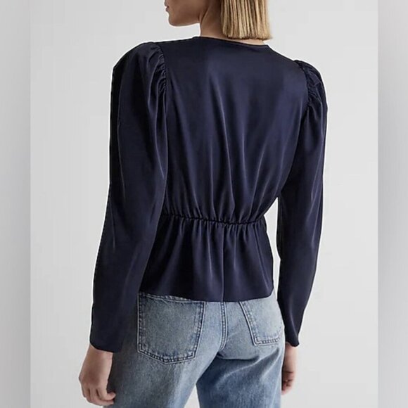 Express Women's Satin Top Size XS Navy Puff Shoulder Draped Faux Wrap NWT $58 - Picture 4 of 16